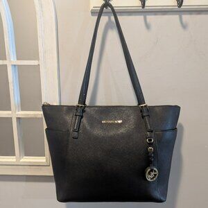Michael Kors Jet Set Saffiano Leather Tote